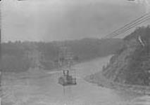 Aerial tram crossing the whirlpool, Niagara, Falls, Ont July 1928