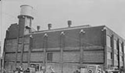 New construction - Silver Radium Building at Eldorado refinery, Port Hope, Ont Nov. 1937