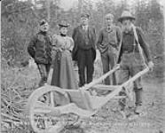Klondikers going to Glenora, B.C 1898