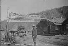 Road House 60 Below Bonanza Creek, Yukon 1901 Wolcott 1901