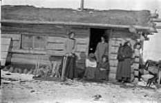 A settler's house, Grande Prairie, Alberta 19 jui1. 1912