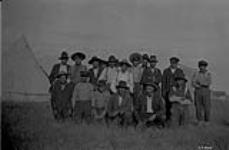 Chipewyans from Barren Lands [trading] at Du Brochet, Reindeer Lake, [Man.] 1924