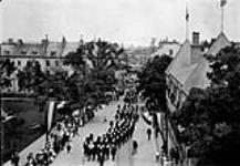 (Quebec Tercentenary) Church Parade passing Garrison Club Quebec, P.Q 1908
