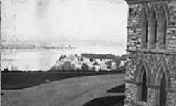 Nepean Point from Parliament Hill/La pointe Neapean, vu de la colline du Parlement 1870-1880