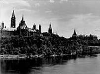 Parliament Hill showing Confederation and Justice Buildings 1952