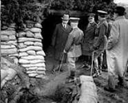 Sir Robert Borden inspecting a gun emplacement, [Bramshott, England, April, 1917] [Apr., 1917]
