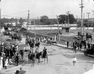Battery leaving Ottawa, [Ont.] for Valcartier, [P.Q.] 1915 1914