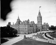 Closing of Parliament. [showing Centre Block] 1914