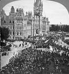 Awaiting the unveiling of the Victoria statue, Ottawa, [Ont.] Sept. 1901