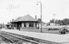 Grand Trunk Railway (G.T.R.) station in Gravenhurst 1920