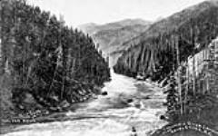 Columbia River Canyon ca. 1900-1925