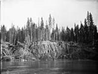 Big coal seam on Saskatchewan River, [Sask.] 1886