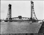 Welland Ship Canal. Bridge No. 16 closed Nov. 22, 1928