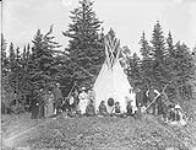 Sioux Buffalo skin lodge, Berens River, Manitoba 1890