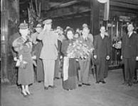 [Reception of Madame Chiang Kai Shek at Union Station, Ottawa, Ont., June 15, 1943.] 15 June 1943