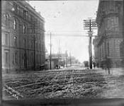 [Toronto, Ont.] Yonge St. looking south Dec. 24, 1903