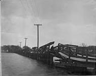 [Toronto, Ont.] Bridge to Turner's Baths c. 1900