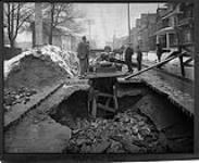 [Toronto, Ont.] Robert Street washout [c. 1906]