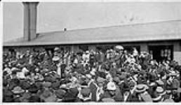 The departure of the 19th Alberta Dragoons, Edmonton, Alta Aug., 1914
