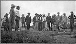 Group at English River Post, [Ont.], [Treaty 9] 1905