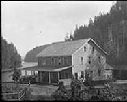 [Vancouver Island, B.C.] [ca. 1910].