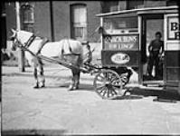 Delivery wagon, Brown's Bread Bright 5 aug. 1947