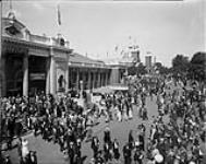 Crowds outside Furniture Building, Canadian National Exhibition, Toronto, Ont Sept. 7, 1931