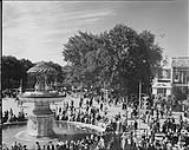 [Gooderham Fountain, Canadian National Exhibition, Toronto, Ont.] [Sept. 6, 1938]