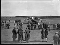 [Ford 'Trimotor' aircraft 7683 taking part in the inauguration of Canada-United States airmail service, St. Hubert, P.Q., 1 October 1928.] 1 Ot. 1928