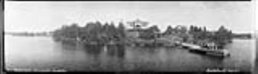 Elgin House guests on the pier, Lake Joseph, Muskoka Lakes, Ont 1900
