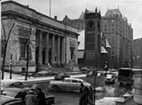 Street scene showing people and the Museum of Fine Arts (centre) on Sherbrooke street ca. 1953