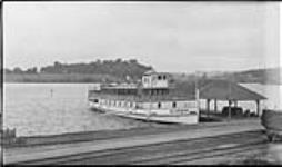 Steamer "Algonquin" at the dock in Huntsville, [Ont.], 1 July, 1918 1 July 1918