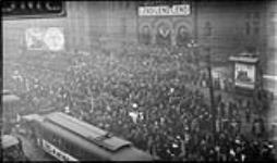 Peace celebrations at City Hall 7 Nov. 1918