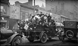 Automobile load during peace celebration 7 November 1918.
