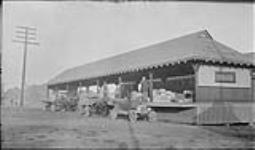Fruit shed, Burlington, [Ont.], 25 Sept., 1917 25 Sept. 1917