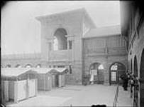 Sunnyside Bathing Pavilion [Toronto, Ont.] [Sept. 1928]