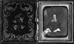 Jeune femme non-identifiée ca. 1855.