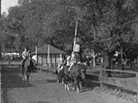 (Sunnyside) Pony rides, Labour Day, Sunnyside, Toronto, Ont Sept. 3, 1945