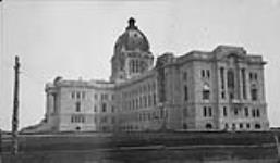 Parliament Buildings, Regina, Sask 1913