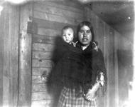 [Inuk nurse maid with child of Hudson's Bay Company agent] Original title: Native nurse maid with child of Hudson's Bay Company agent 1926