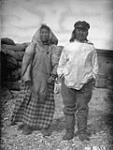 [Nivisinaaq and Angutimmarik, Salliq]. Original title: Natives, Southampton Island, Hudson Bay, N.W.T. August, 1926
