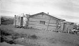 Pensionnat indien, résidence pour garçons, Shingle Point, District de Mackenzie, Yukon, 1930.   1930