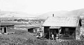 [Sutekichi Miyagawa's house, Kamloops Road, Vernon, B.C.] May 1942