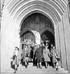 Students leaving Chemistry Building, University of Saskatchewan May 1944