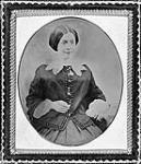 [Ambrotype d'une femme inconnue, vers 1860] vers 1860.