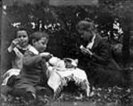 Tea party: Babs and Joe O'Gara, Lillie Ballantyne 10 October 1892.