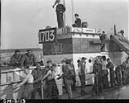North Nova Scotia Highlanders aboard L.C.I.(L.)118 May 9, 1944.