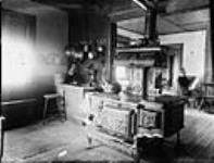 Interior of kitchen at 54 Main Street, residence of James Ballantyne 10 octobre 1896.