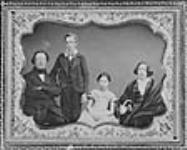 Thomas Kirkpatrick and his family. From left to right: Thomas Kirkpatrick, a son of about 15 years old (George Airey?), a daughter (Helen Lydia?), Mrs. Thomas Kirkpatrick (née Helen Fisher) vers 1855