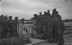 Men of the South Saskatchewan Regiment who crossed the bridge with Col. Merrit 4 Sept. 1944
